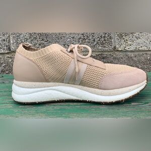 OTBT Women's Speed Sneaker Comfort Shoes 10209 Size 8.5 Tan Leather Mesh Upper